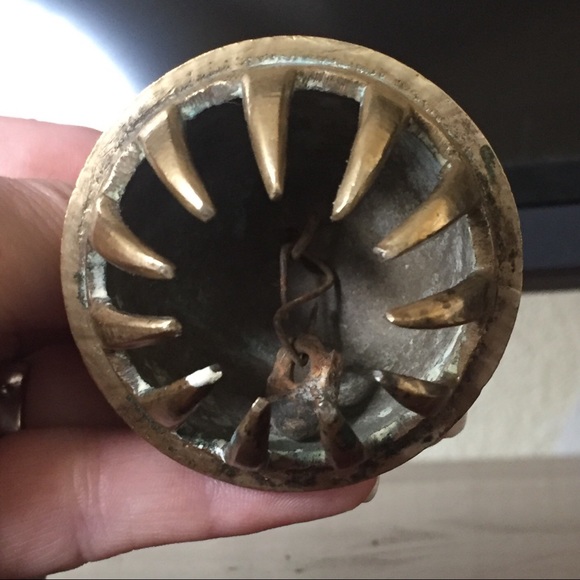 Antique brass carved cow bell - Picture 4 of 5